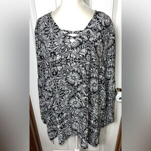 Maurices Blouse Top Balloon Sleeve Hi-Low Boho V Neck Lightweight Black/White XL